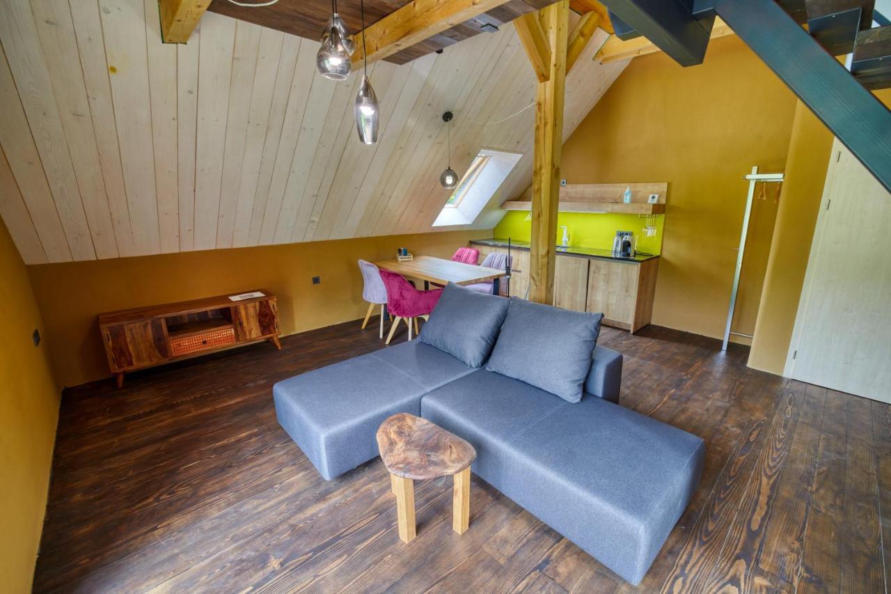 Hisa Zdravega Oddiha Appartement Begunje pri Cerknici Buitenkant foto